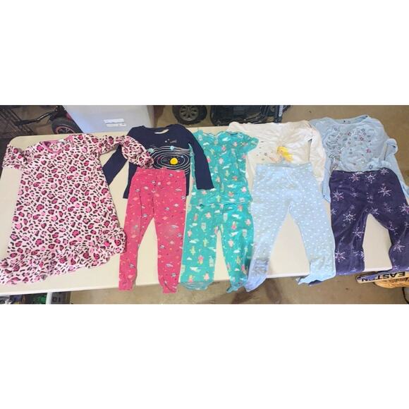 Lot Of 57 Girls Outfits (PJs, Outfits, Nightgown) Sized 6-8, Assorted Brands - Picture 1 of 8